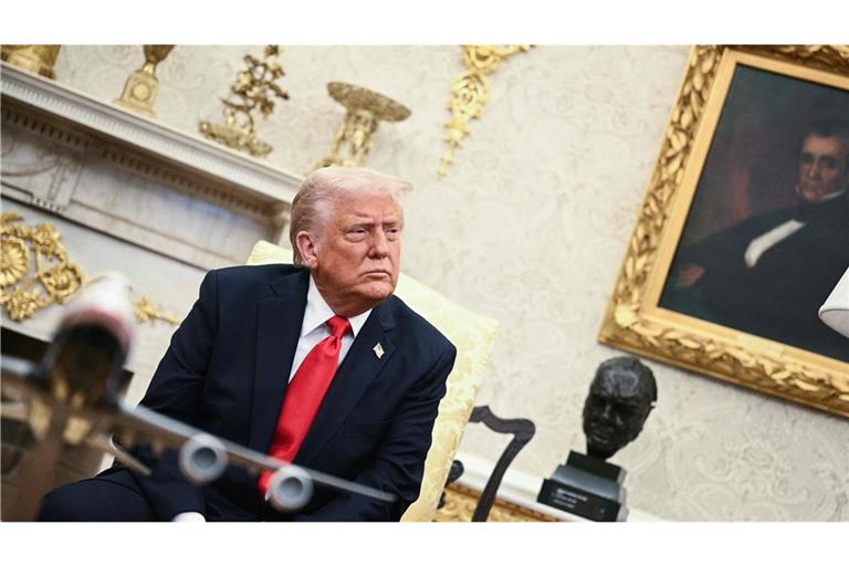 Die US-Regierung unter Donald Trump geht laut Medienberichten weitere drastische Schritte. (Archivbild)