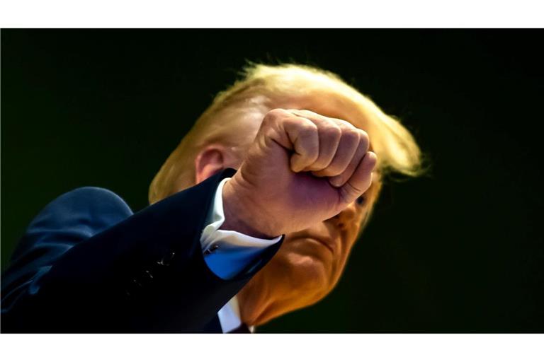 Die USA beobachten die Geschehnisse im Iran genau - sagt US-Präsident Donald Trump.