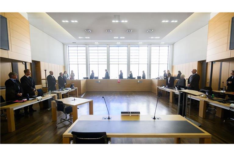 Die Verfahrensbeteiligten im Prozess um den VW-Abgasskandal in Braunschweig (Archivbild).