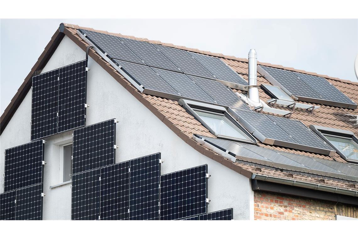 Bundestagswahl, Solarstrom, KI – was sich im Februar ändert Die Vergütung für Solarstrom, der in das Stromnetz eingespeist wird, wird für neue Anlagen gesenkt. (Archivbild)