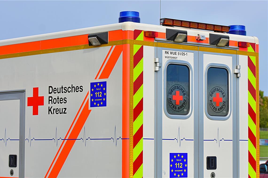 Die Verletzte wurde vor Ort vom Rettungsdienst ambulant versorgt. Symbolfoto: Tobias Sellmaier