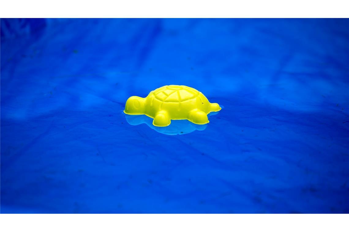 Zwei vermisste Kinder tot in Pool in Frankreich gefunden Die vermissten Kinder wurden tot in einem privaten Pool gefunden. (Symbolbild)