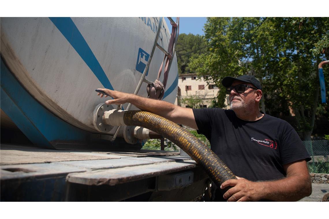 Die Versorgung kann oft nur per Tanklastwagen gesichert werden. (Archivbild)