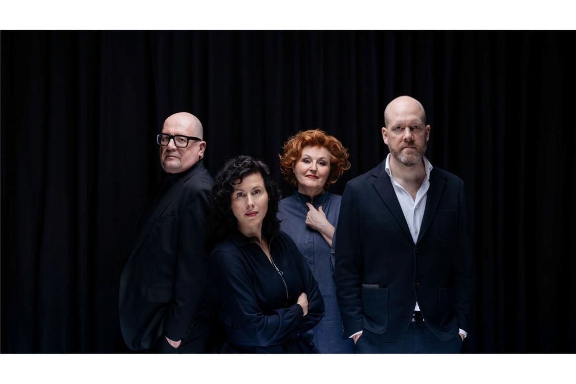 Podcast "Zeit Verbrechen" geht auf Arena-Tour Die vier Hosts des Podcasts "Zeit Verbrechen": Andreas Sentker (v.l.n.r.), Anne Kunze, Sabine Rückert und Daniel Müller.