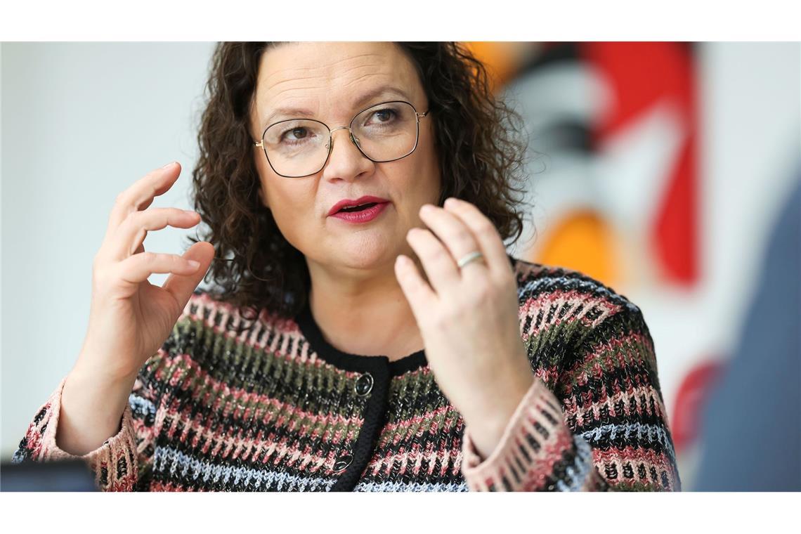 Die Vorstandsvorsitzende der Bundesagentur für Arbeit, Andrea Nahles, macht auf die zunehmende Bedeutung von Ausländern für den deutschen Arbeitsmarkt aufmerksam (Archivbild).