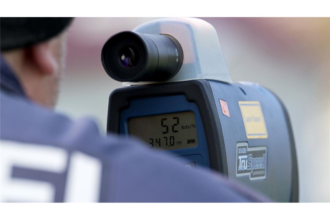 Blitzermarathon: Fakten und Kurioses zum Kampf gegen Raser Die wesentliche Ursache für Verkehrsunfälle ist laut Polizei weiterhin überhöhte Geschwindigkeit.