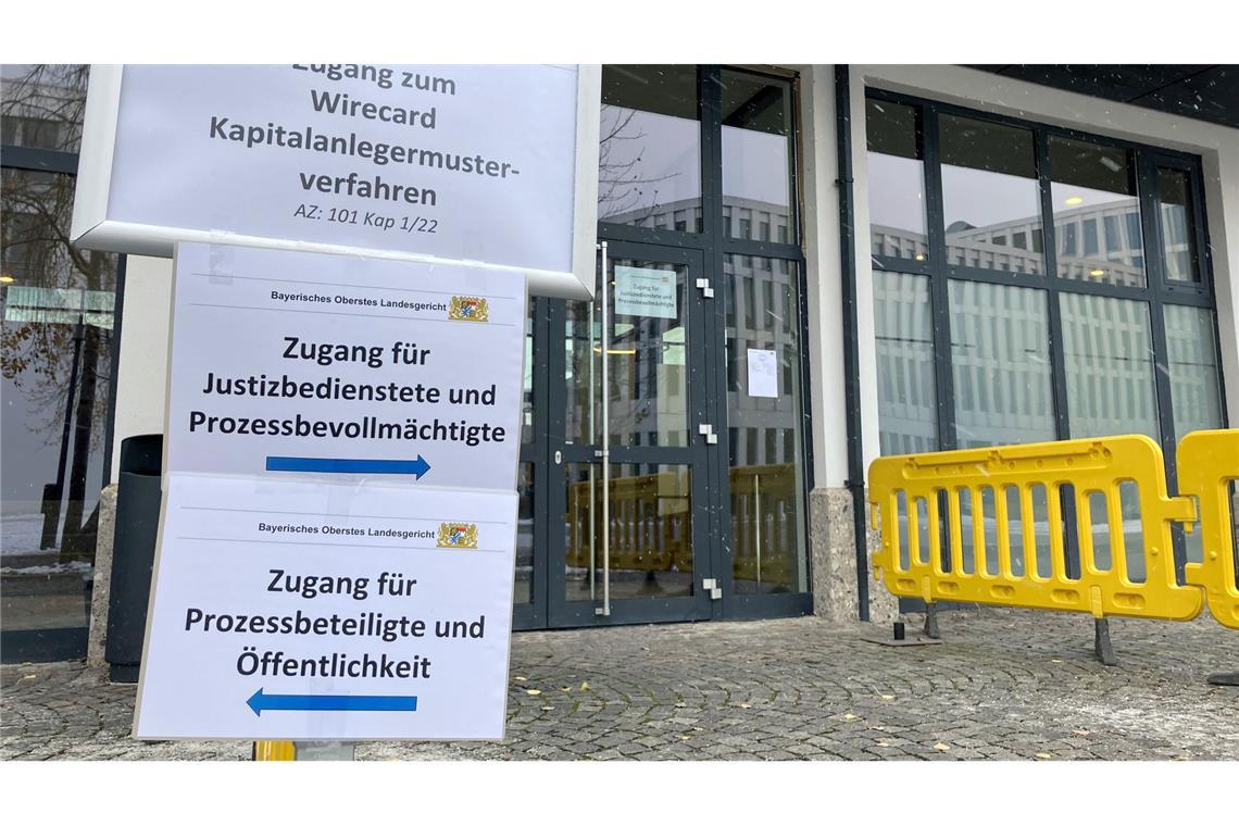 Wirecard-Musterprozess beginnt mit Watschn - für ein Gericht Die Wirecard-Pleite im Sommer 2020 bedeutete für die Aktionäre Milliardenverluste. Ein Musterverfahren vor dem Bayerischen Obersten Landesgericht soll klären, ob die Anleger Schadenersatz beanspruchen können.