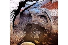 Die wohl letzte Aufnahme aus dem Innern der Bopserhöhlen – das Tiefbauamt hat sie vor dem Verfüllen angefertigt.