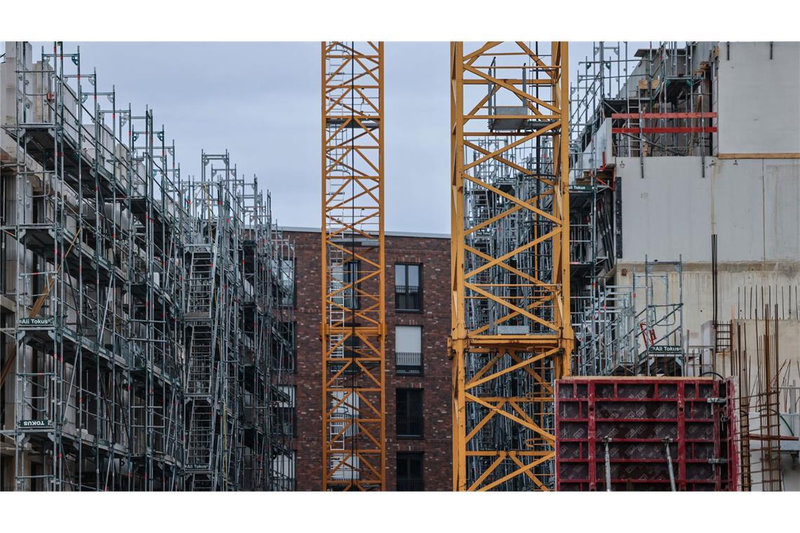 Die Wohnungsbauunternehmen in Deutschland schöpfen Hoffnung auf einer Verbesserung ihrer Lage. (Archivbild)