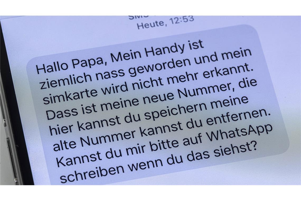Deutlich mehr Beschwerden wegen Rufnummernmissbrauchs Die Zahl der Beschwerden über Fake- und Spam-SMS ist im vergangenen Jahr gestiegen. (Symbolbild)