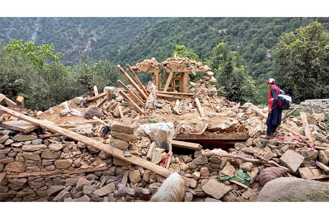 Die Zahl der Erdbebenopfer in Afghanistan ist nach vier Tagen auf über 2200 gestiegen. (Achrivbild)