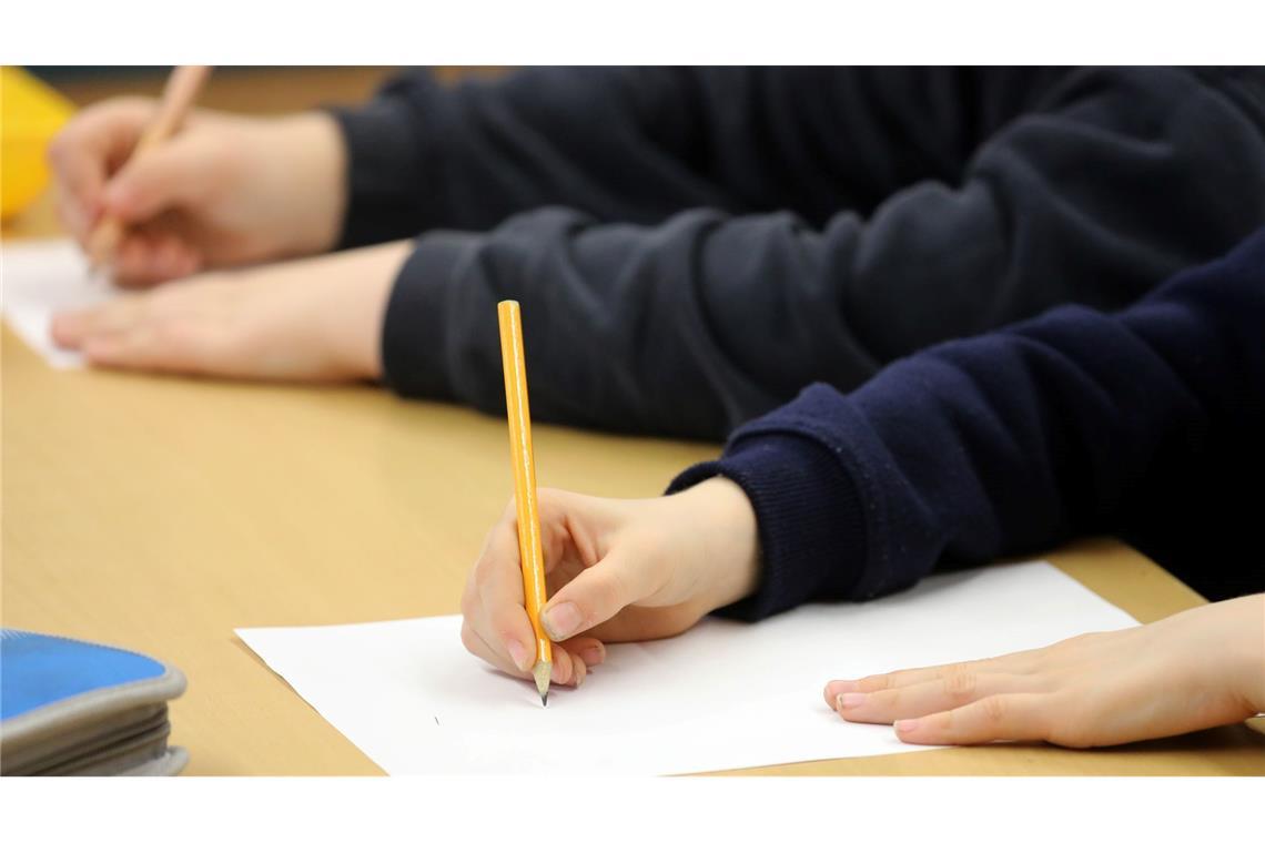 Die Zahl der Schüler mit Einwanderungsgeschichte steigt. (Archivbild)