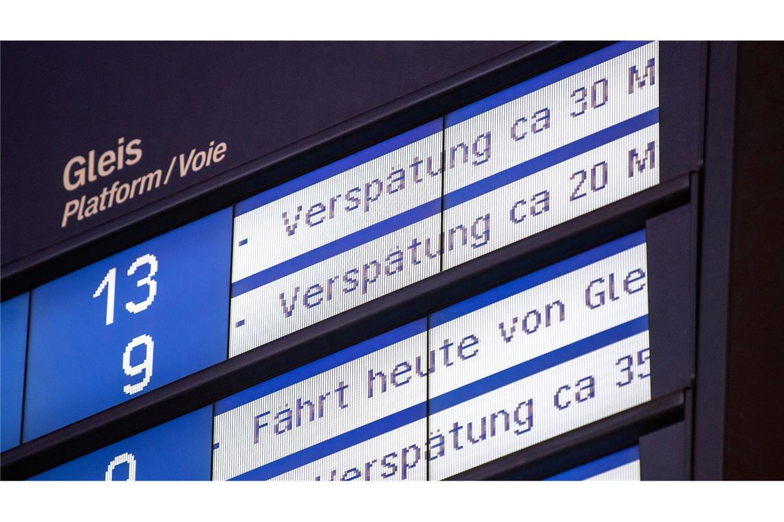 Bahn zahlt fast 200 Millionen Euro Entschädigung an Reisende Die zahlreichen Verspätungen führen bei der Deutschen Bahn zu hohen Entschädigungszahlungen. (Archivfoto)