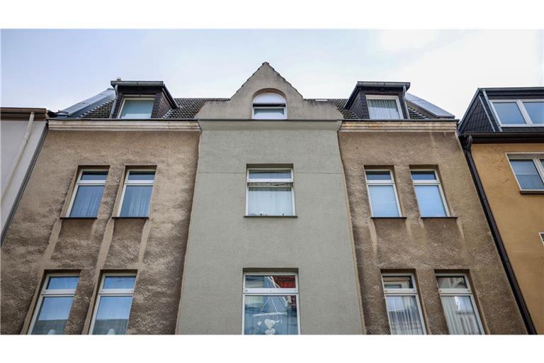 Die Zwölfjährige wurde  bei einem Polizeieinsatz in Bochum durch einen oder mehrere Schüsse aus einer Dienstwaffe lebensgefährlich verletzt.