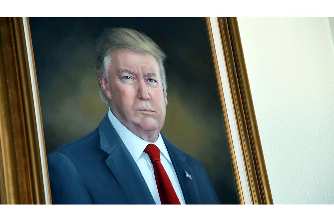 Trump beschwert sich über Porträt: "absichtlich verzerrt" Dieses Porträt missfällt US-Präsident Donald Trump. (Archivbild)