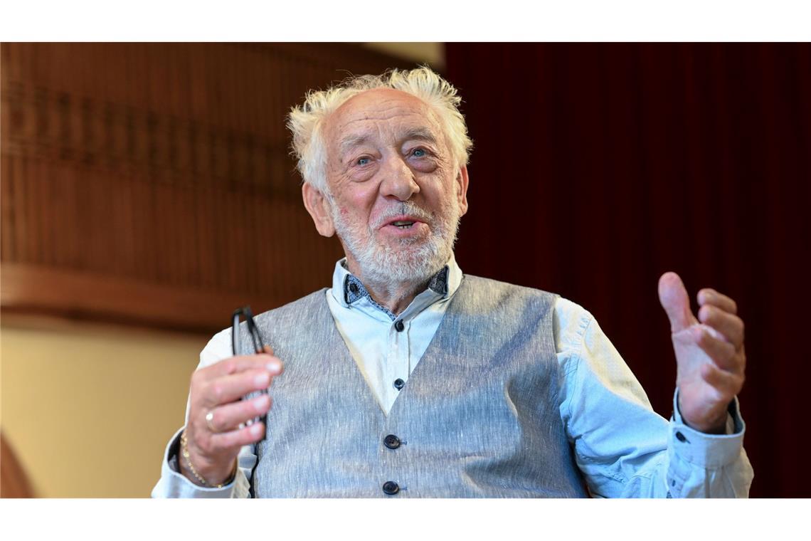 Hallervorden wird 90 - "Das Lampenfieber ist immer da" Dieter Hallervorden schrieb Fernsehgeschichte mit "Nonstop Nonsens", später feierte er ein Comeback als Charakterdarsteller.