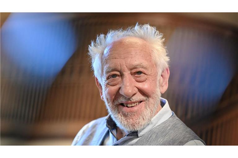 Dieter Hallervorden wird 90 und feiert seinen runden Geburtstag auf der Bühne.
