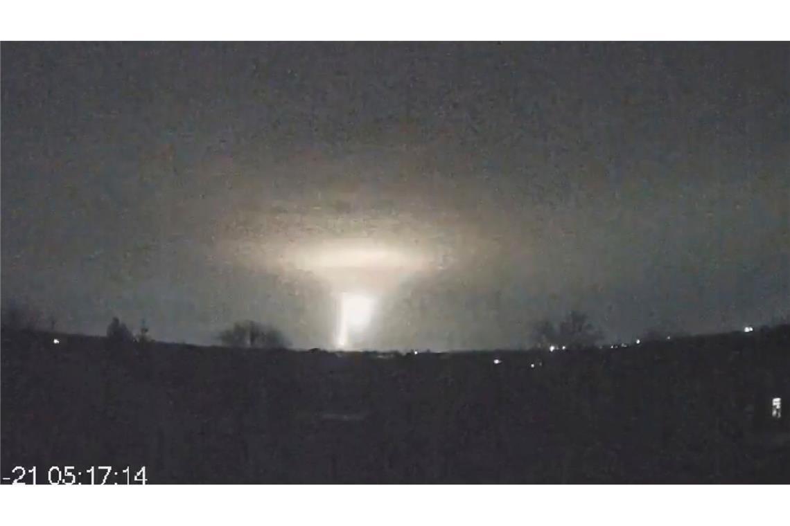 Russland greift weiter zivile Ziele in der Ukraine an Dnipro während eines russischen Raketenangriffs. (Archivbild)
