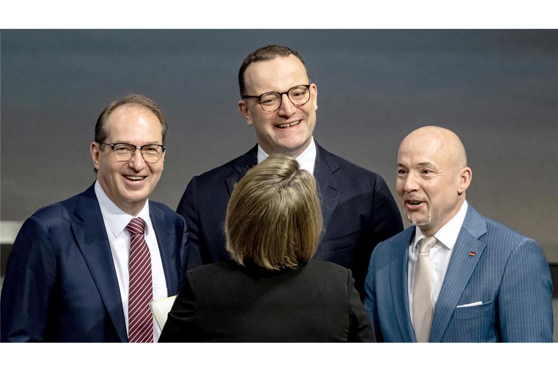 Dobrindt, Spahn und Hoffmann bei Bundestagsdebatte