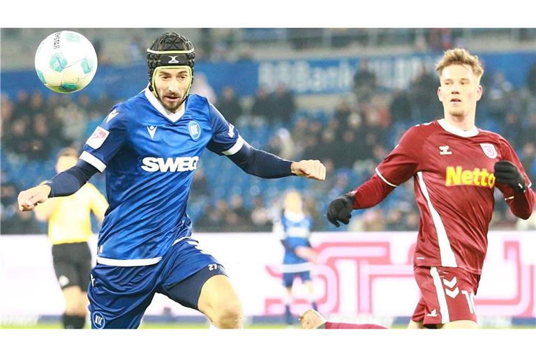 Domenik Salz spielte in der vergangen Saison für den Karlsruher SC.     
Foto: IMAGO/Jan Huebner/Brueck