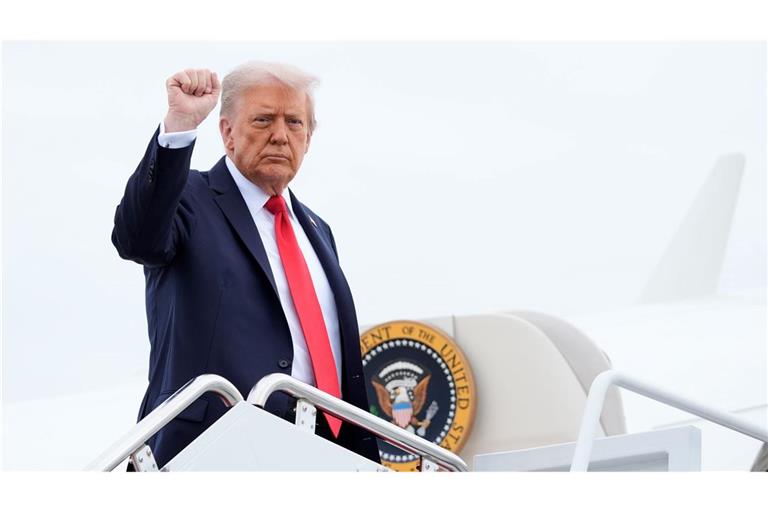 Donald Trump äußert sich zu möglichen weiteren Russland-Sanktionen.