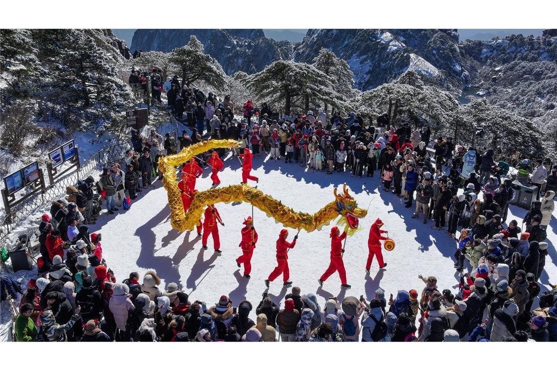 Bilder des Tages Drachentanz zum Neujahrsfest in China