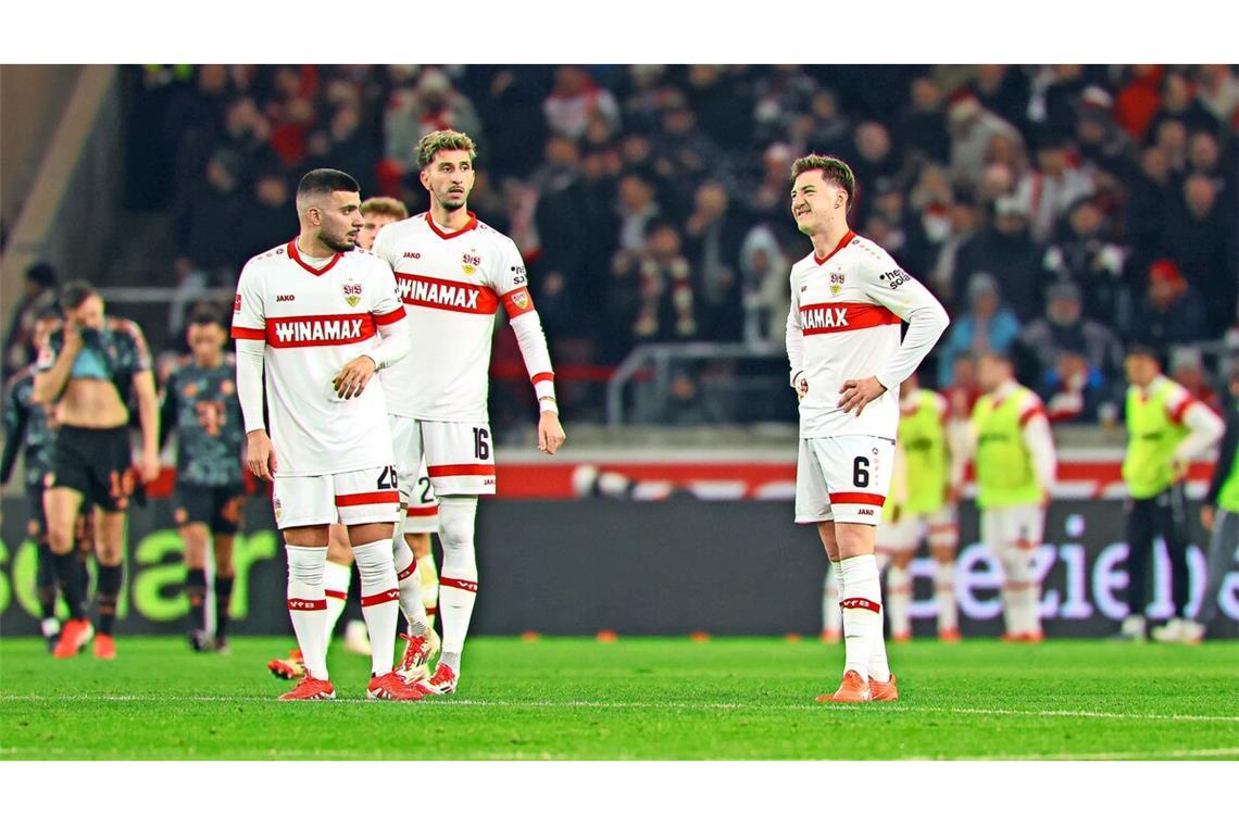 Die weiß-rote Führungsschwäche Drei Führungsspieler und dreimal Unzufriedenheit in den Gesichtern: die VfB-Profis Deniz Undav, Atakan Karazor und Angelo Stiller (von links)
Foto: Pressefoto Baumann