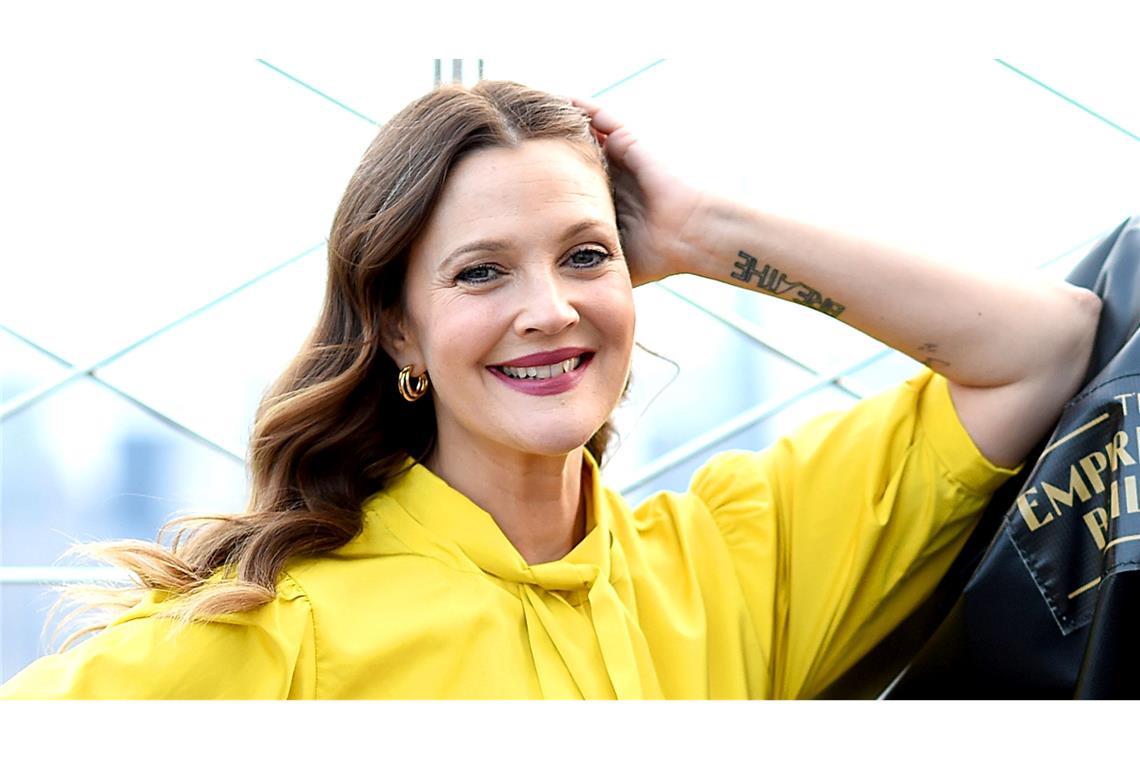 Das kleine Mädchen aus "E.T." - Drew Barrymore - wird 50 Drew Barrymore 2020 bei ihrer Talkshow "The Drew Barrymore Show" im Empire State Building.