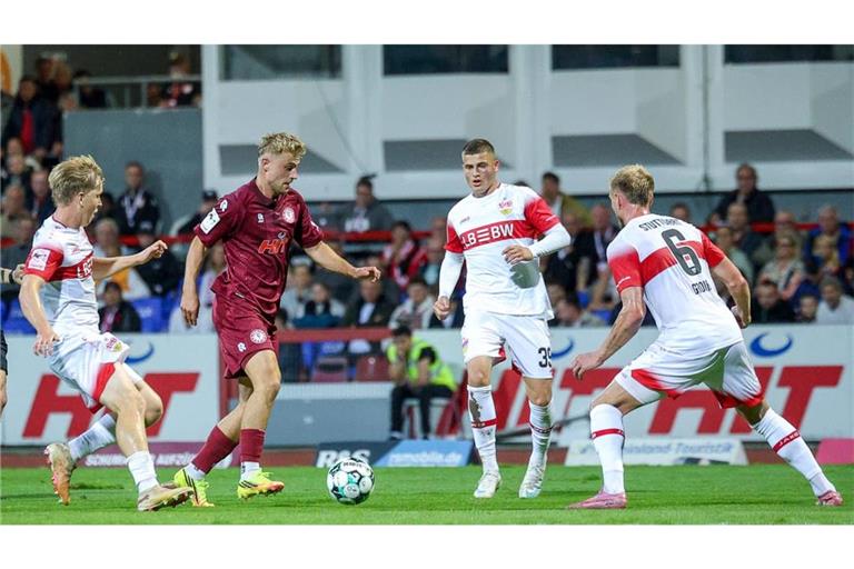 Durch ein spätes Tor von Maximilian Herwerth sicherte sich der VfB Stuttgart II den Sieg gegen Fortuna Köln.