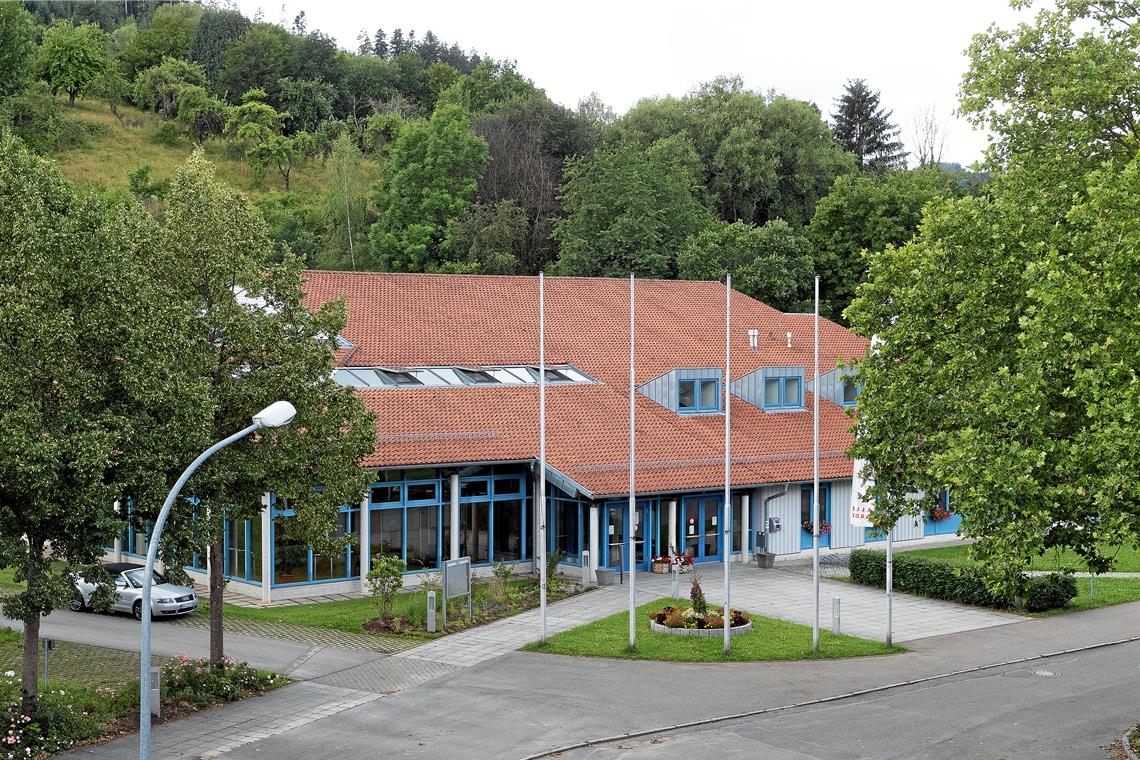 Kompensation geht nur über Verzicht Eigentlich wollte die Stadt in der Festhalle einiges überholen, diese Sanierungsarbeiten müssen jetzt vorerst warten. Foto: J. Fiedler