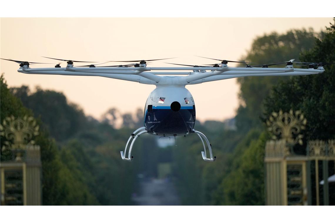 Insolvent, aber zuversichtlich: Volocopter sucht Investoren Eigentlich wollte Volocopter schon im Sommer zu den Olympischen Spielen Passagiere befördern. Nun hat das Unternehmen ganz andere Sorgen. (Archivbild)