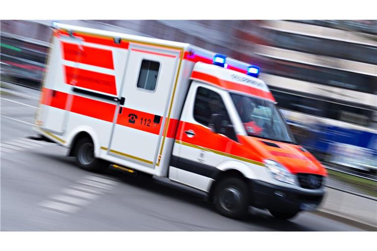 Ein 17-Jähriger wurde schwer verletzt (Symbolbild).