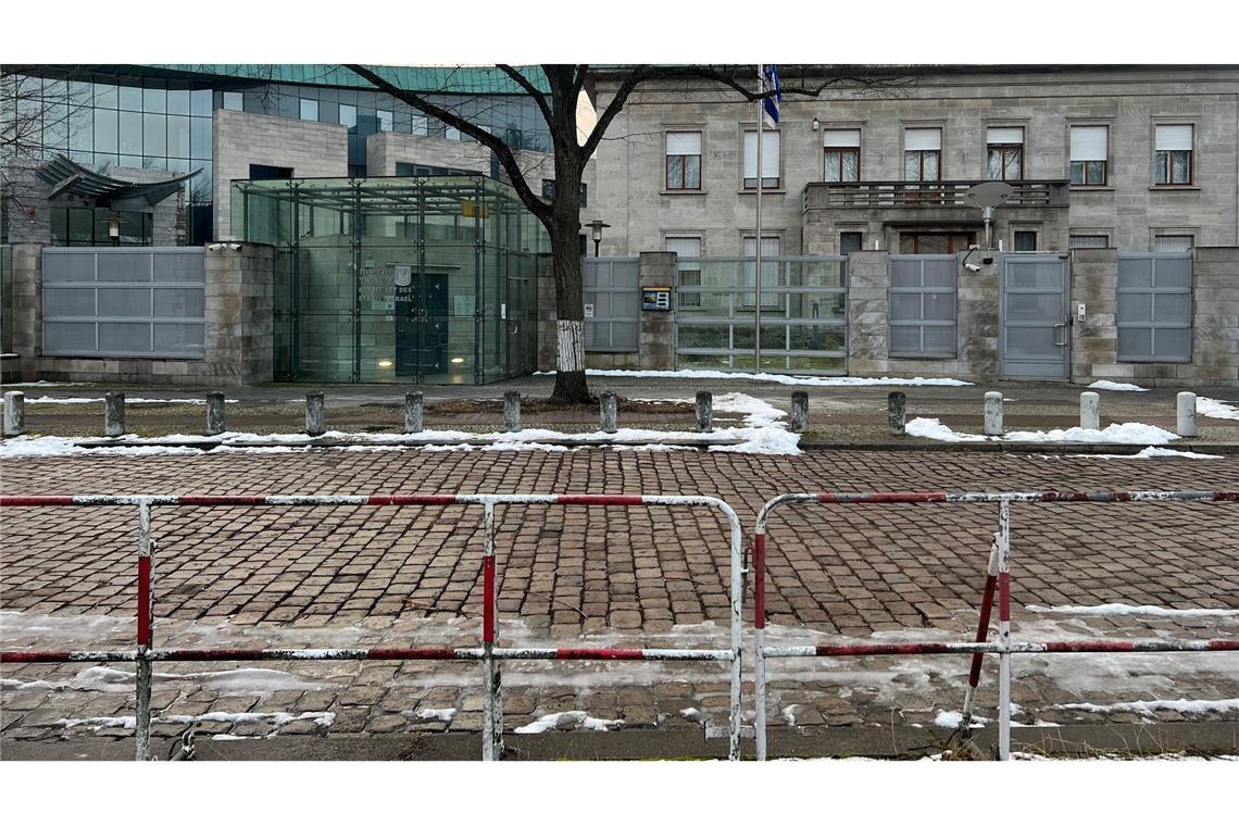 Anschlag vereitelt? Sprengstoffverdacht und Durchsuchungen Ein 18-Jähriger soll einen Anschlag auf die israelische Botschaft geplant haben.