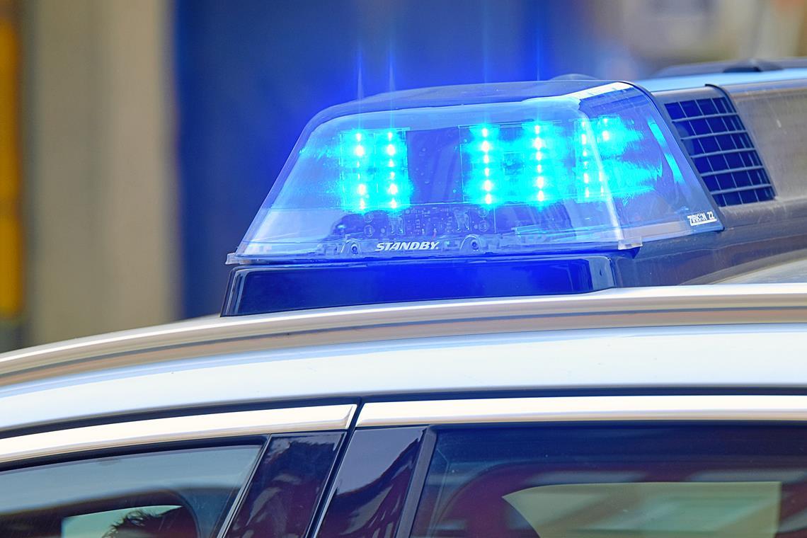 Mann wird nach Streit mit Messer verletzt Ein 18-Jähriger wird bei einem Streit leicht verletzt. Symbolfoto: Tobias Sellmaier
