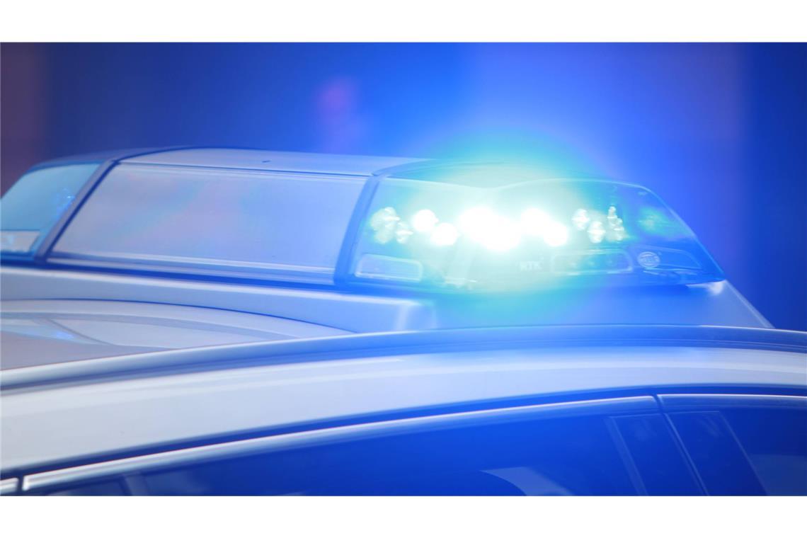 23-Jähriger nach eskaliertem Streit in Untersuchungshaft Ein 23-jähriger Mann ist nach einer nächtlichen Messerattacke in Freiburg in Untersuchungshaft genommen worden (Symbolfoto).
