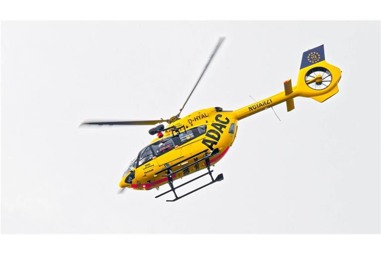 Ein 45-jähriger Motorradfahrer ist auf der B 492 schwer verletzt und mit einem Rettungshubschrauber abtransportiert worden. (Symbolbild)