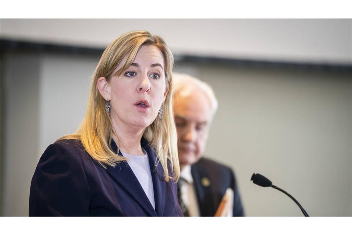 Minnesota: Tatverdächtiger fuhr zu weiteren Politikern Ein 57-Jähriger soll die Abgeordnete Melissa Hortman und ihren Mann getötet haben (Archivbild).