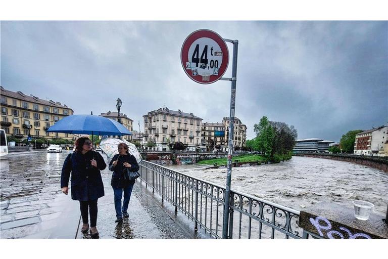 Ein 92-Jähriger ist bei den schweren Regenfällen im Norden Italiens ums Leben gekommen. (Archivbild)