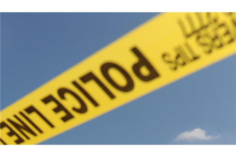 Ein Absperrband der Polizei mit dem Aufdruck «Police Line». Erneut kam es in den USA zu einem Schusswaffenvorfall mit dem US-Grenzschutz (Symbolfoto).