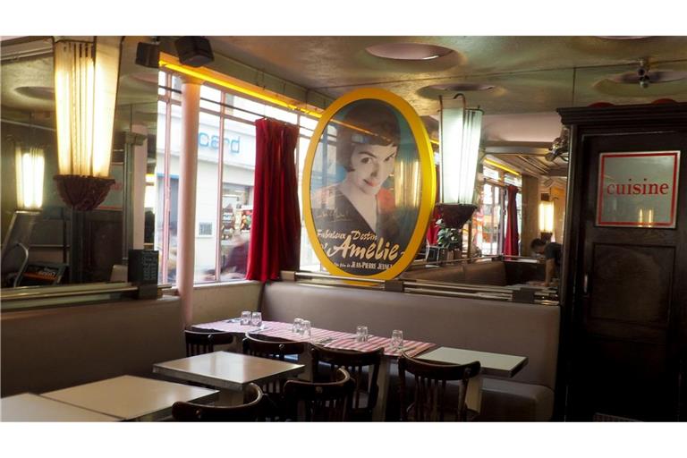 Ein Blick in das "Café des Deux Moulins", in dem die Hauptdarstellerin Audrey Tautou in "Die fabelhafte Welt der Amélie" als Kellnerin arbeitet.