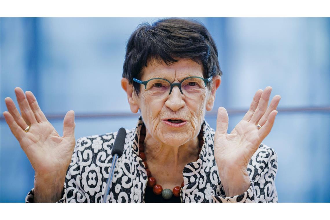 Bündnis fordert mehr Frauen in deutschen Parlamenten Ein Bündnis um die ehemalige Bundestagspräsidentin Rita Süssmuth will erreichen, dass das Wahlrecht zugunsten von Frauen reformiert wird (Symbolbild).