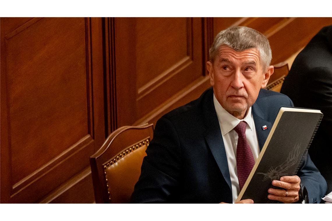 Ein Gericht hat einen Rentner verurteilt, der den jetzigen tschechischen Regierungschef Andrej Babis im Wahlkampf attackiert hatte. (Archivbild)