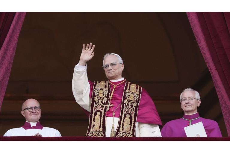 Ein Gruß, ein Lächeln, die ersten Worte: Wann kann  die Kirche und die Welt von diesem 267. Papst erwarten?