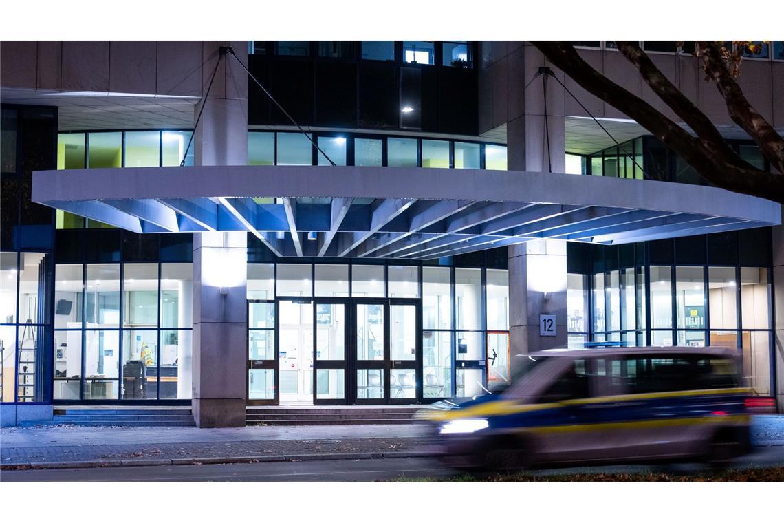 Ein Haftrichter des Amtsgerichts Tiergarten erließ Haftbefehl.