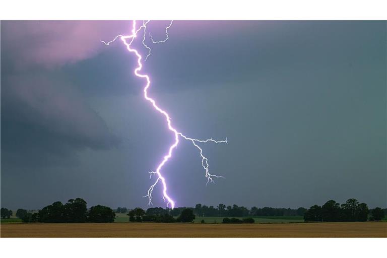Ein heftiges Unwetter traf am Mittwoch Teile Süddeutschlands. (Symbolfoto)