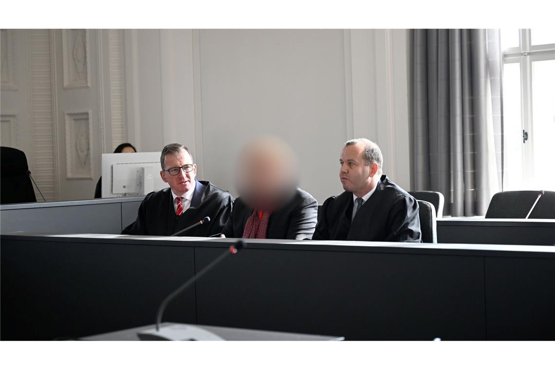 Bewährungsstrafe im Prozess um German-Pellets-Pleite Ein langwieriger Prozess um die Insolvenz des Wismarer Holzverarbeiters German Pellets ist zu Ende. Der angeklagte Geschäftsführer zeigte sich - in Teilen - geständig.