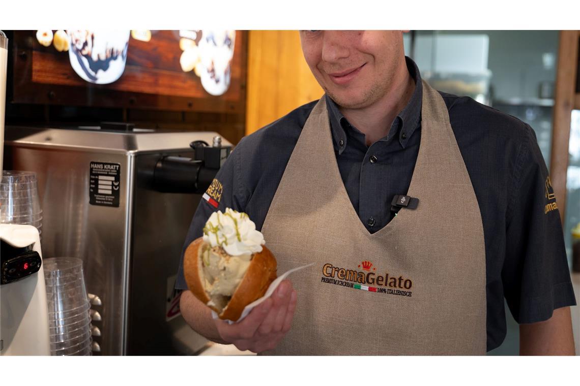 Sommertrend '25? Eis im Brioche-Brötchen Ein leckerer Sommertrend: Eis in Brioche-Brötchen.