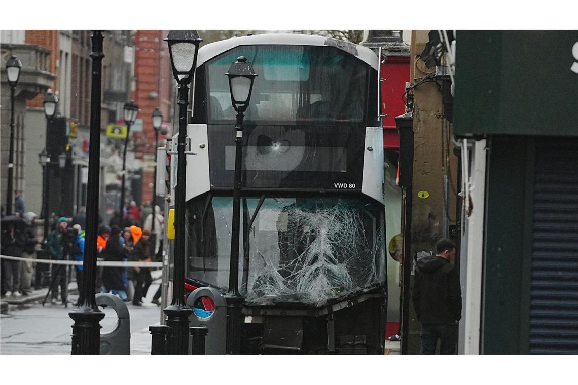 Ein Mann kam bei dem Unfall ums Leben.