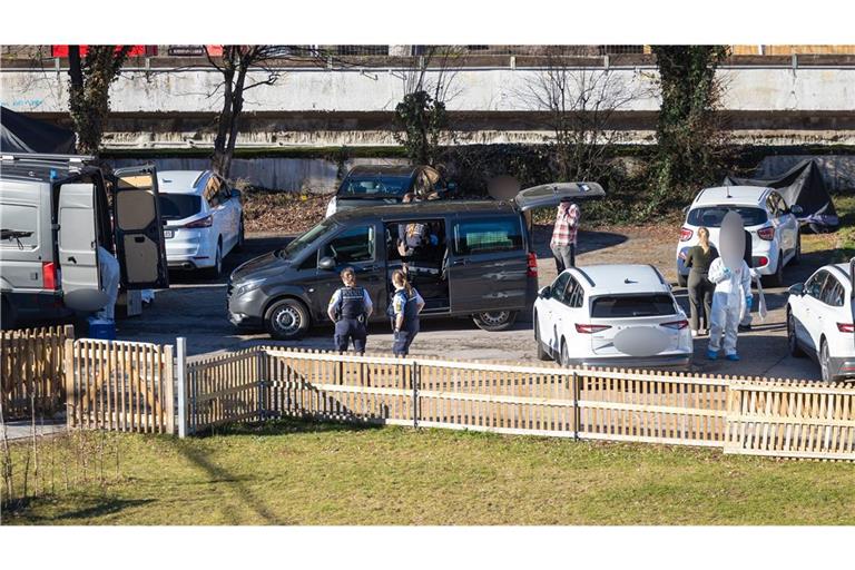 Ein Mann war tot in einem Auto bei Neuenbürg entdeckt worden.