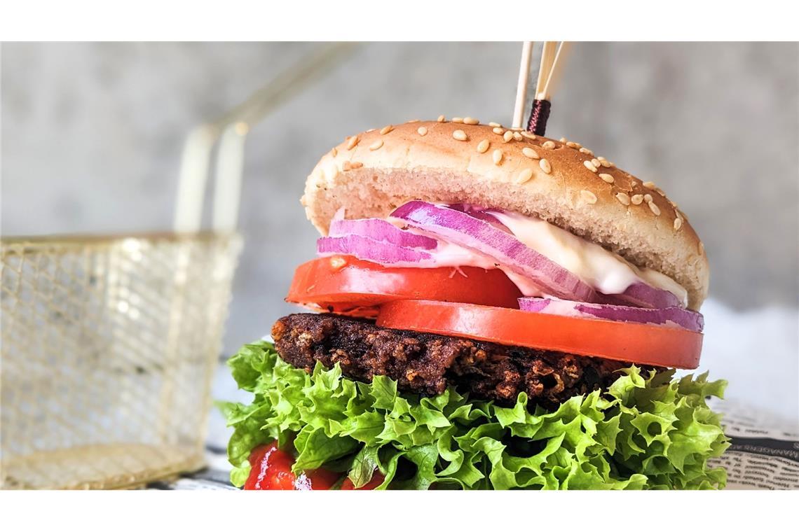 Ein neues Gutachten im Auftrag von Foodwatch hält ein EU-Verbot für Begriffe wie "Veggie-Burger" für rechtswidrig.